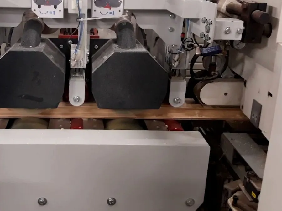 Machine pour l’industrie du bois