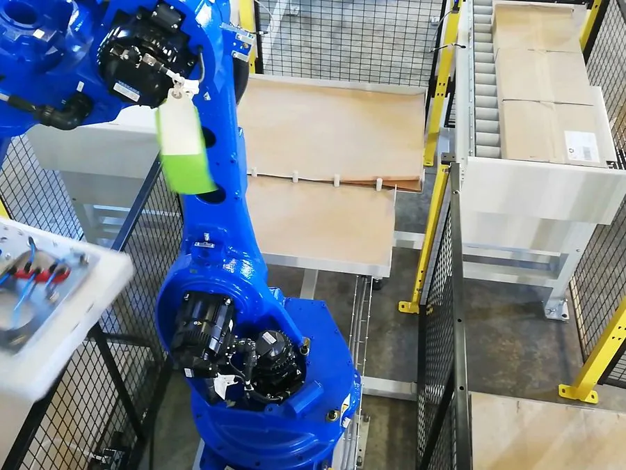 Cellule robotisée de palettisation de cartons